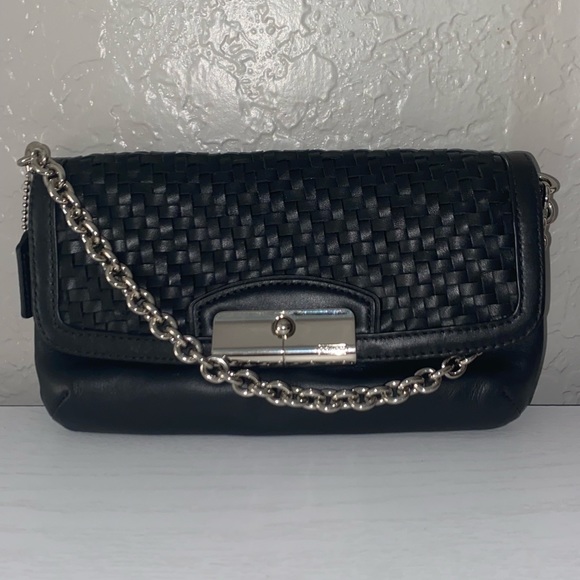 Coach Handbags - 🔥SALE🔥 COACH BLACK LEATHER CLUTCH HANDBAG WITH CHAIN